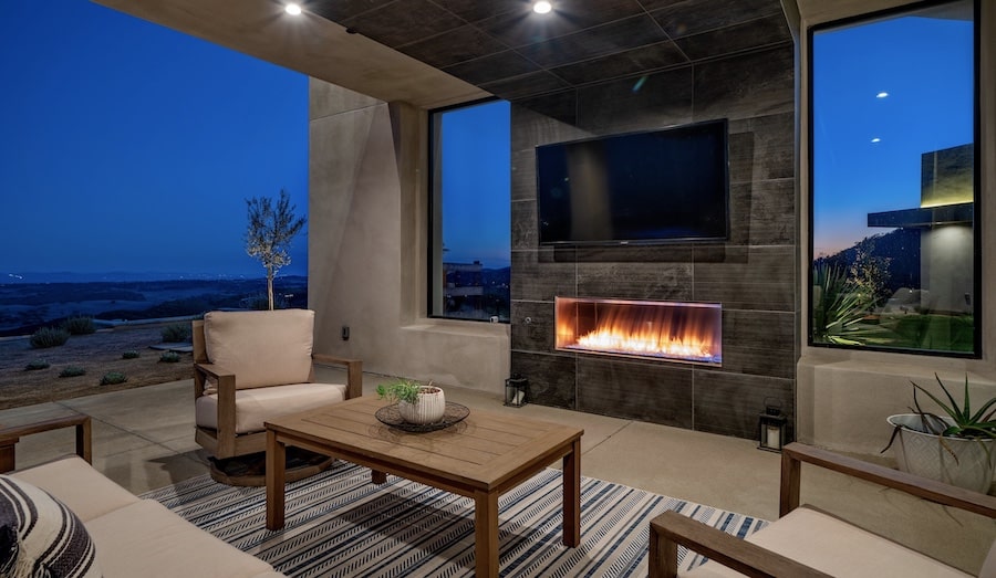 2021 BALA winner Modern Mountain Top, fireplace