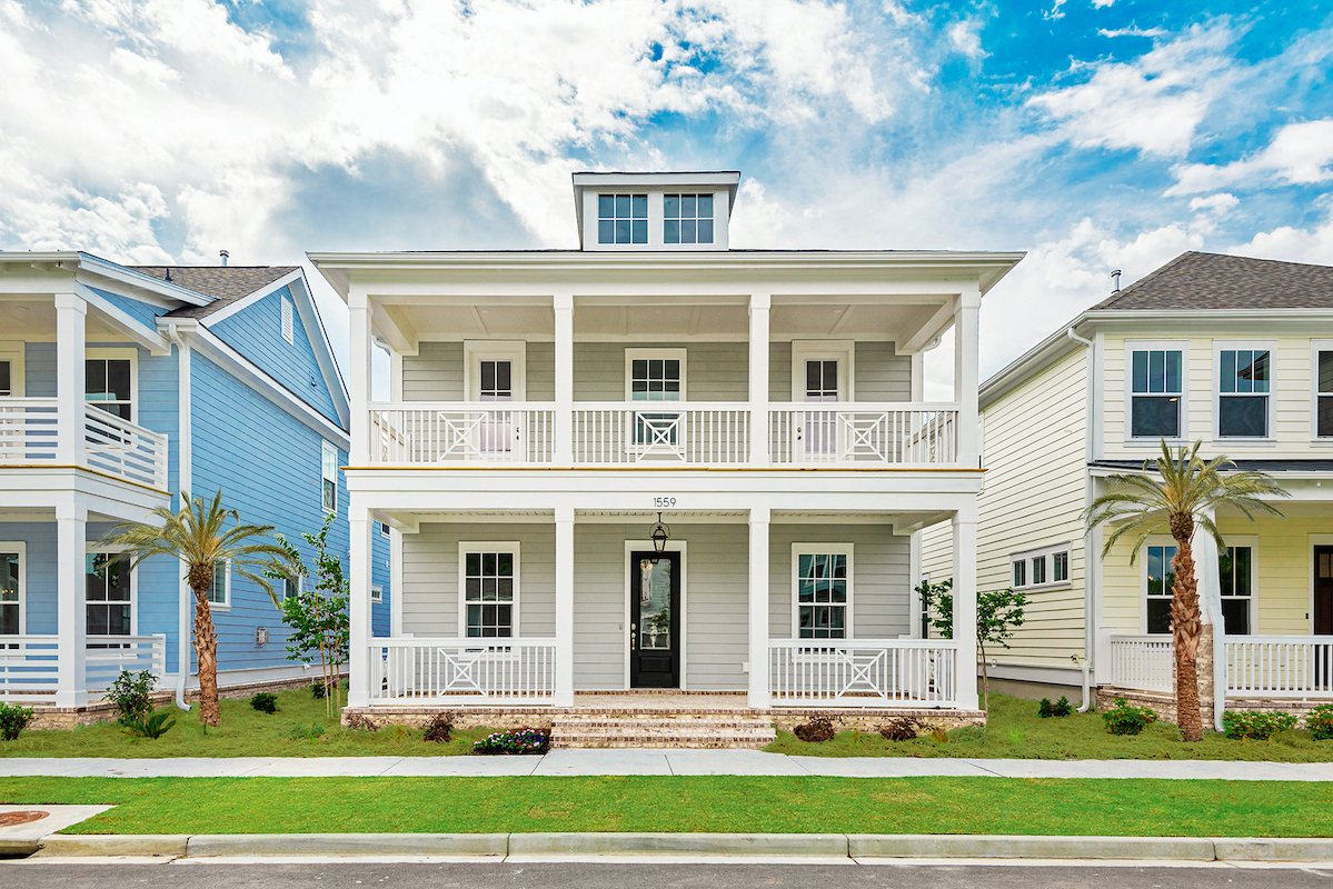 Founders Pointe single family home exterior