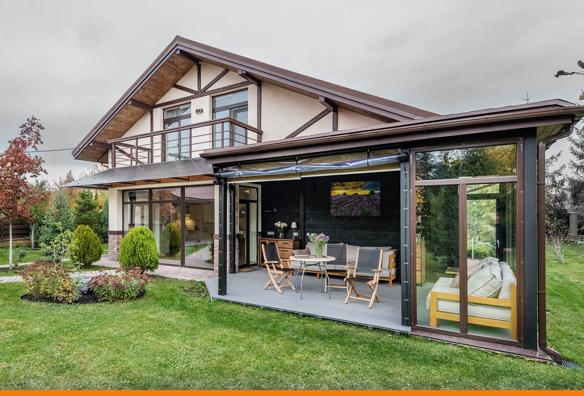 Large Accessory Dwelling Unit in backyard