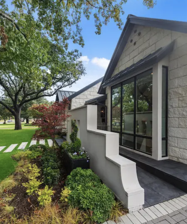 Exterior view of the LEED Platinum Greenlab show house in Dallas