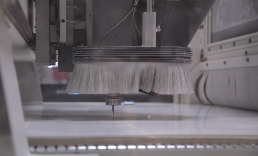 Veev CNC mill at work