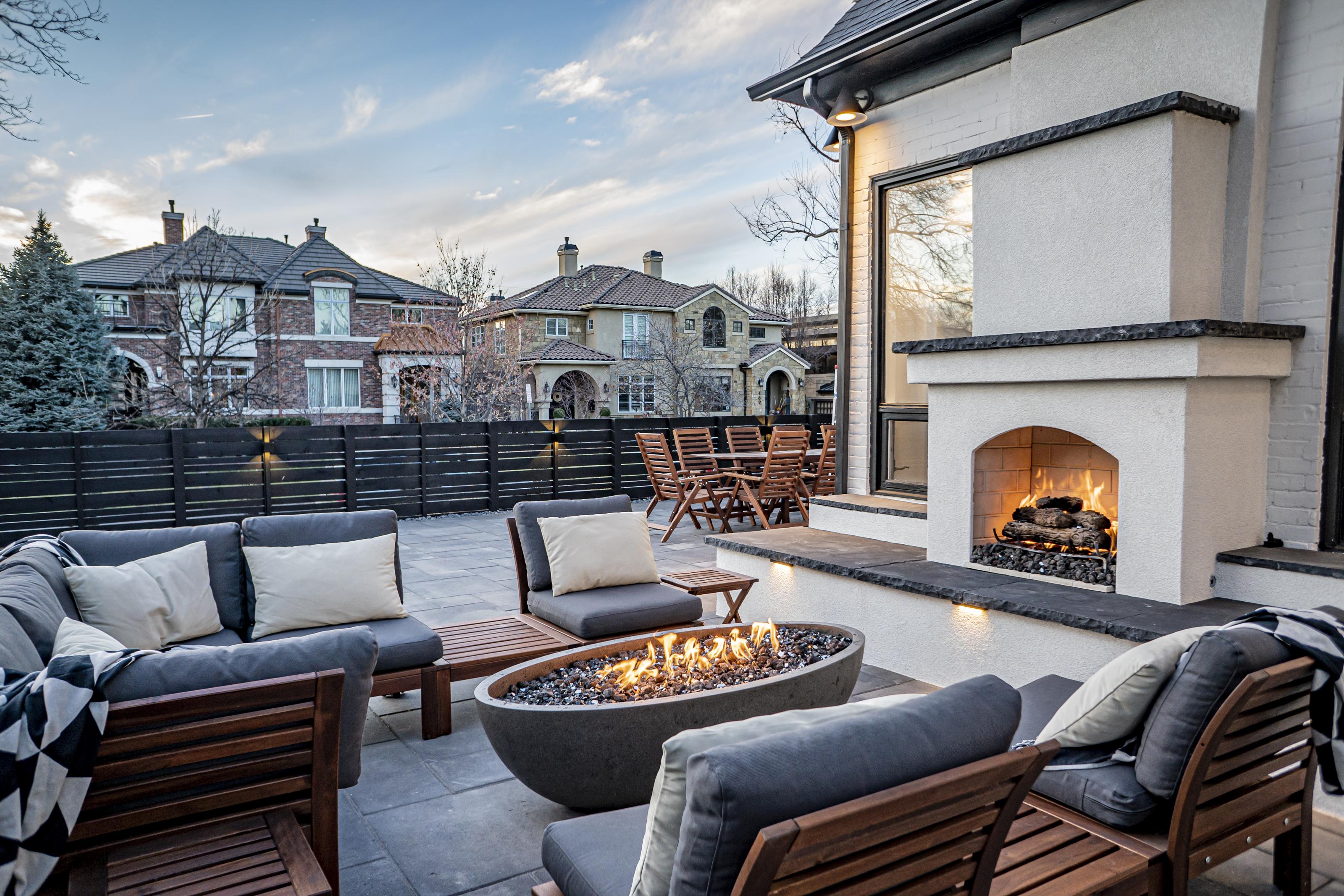 Airy outdoor space featuring the Kulm Fire Bowl from Kindred Outdoors + Surrounds