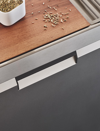 POLIFORM Shape Integrated Kitchen Drawer Detail