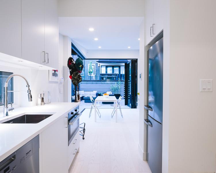 Nakamoto Forest Laneway House interior Kitchen Alex Glegg Design 4