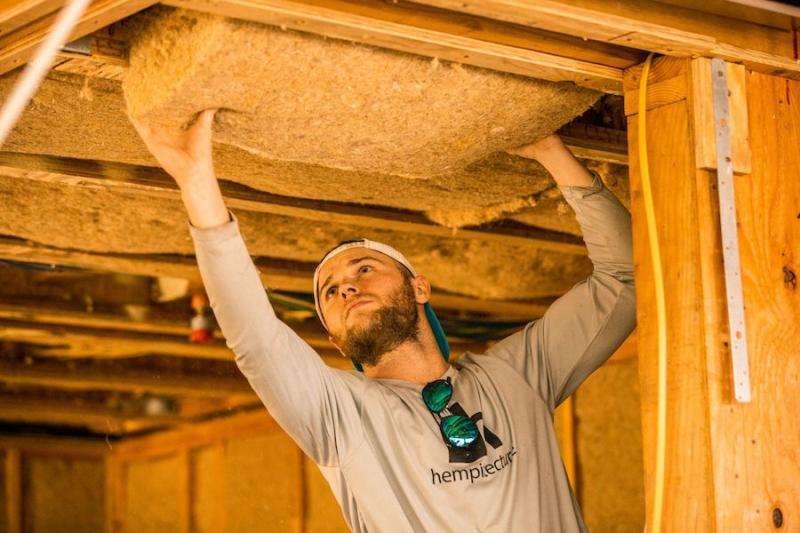 Hemp wool insulation