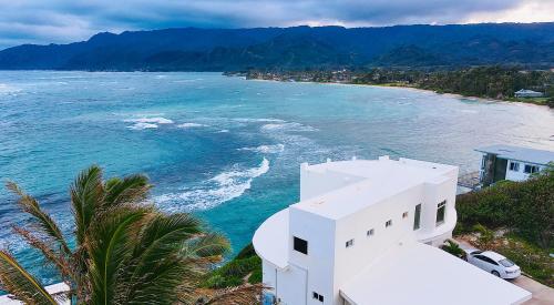 Foam house on the beachside