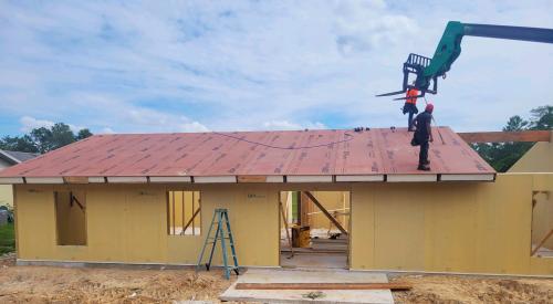 Installation of SIPanels at a Bettr Homes construction site