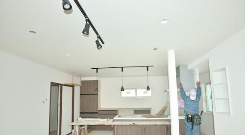 Home builder renovating a kitchen