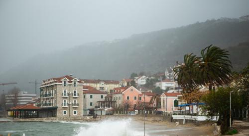 Coastal homes and flood