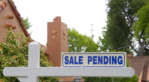 Sale pending sign