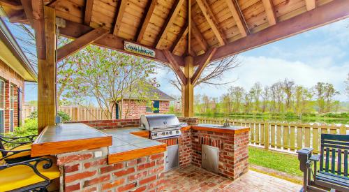 Outdoor kitchen