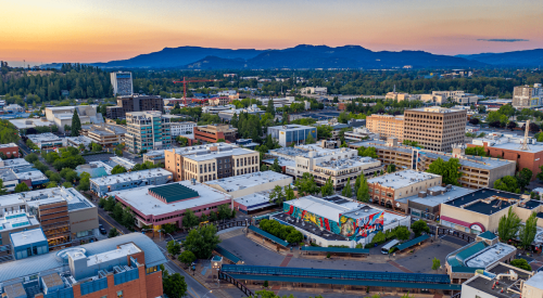 Eugene, Oregon, aerial view at dawn