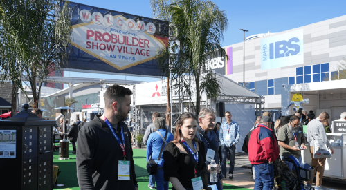 International Builders' Show attendees in Las Vegas outside