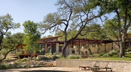 Rio Estancia exterior with view from pool by Craig McMahon Architects