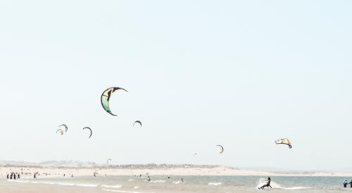 Kites in the wind