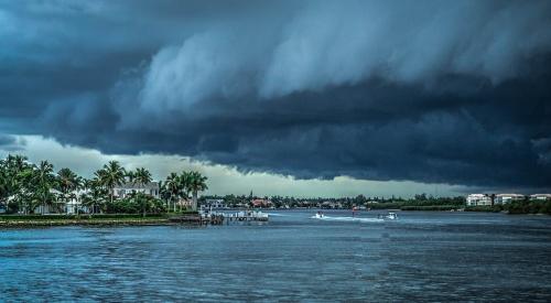 Storm approaching the shoreline