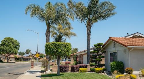 California homes in suburban neighborhood